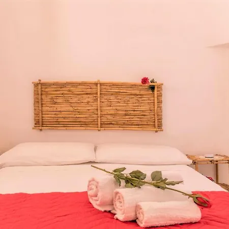 Vakantiehuis Trullo Vitale San Michele Salentino